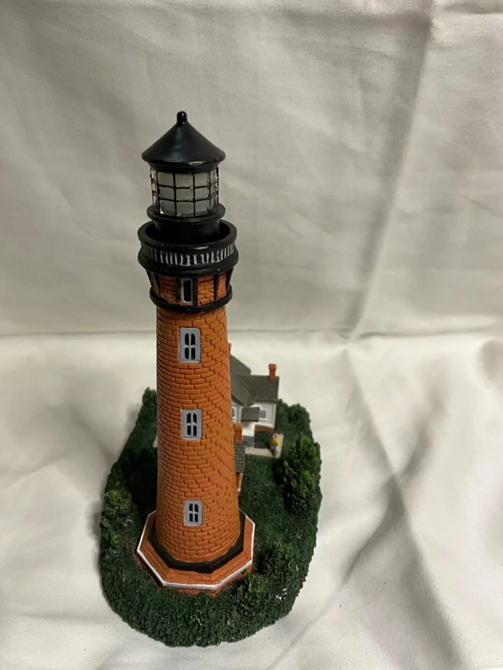 2003 Lefton Currituck Beach Lighthouse Figurine 1874 NC Light Up - CLEAN